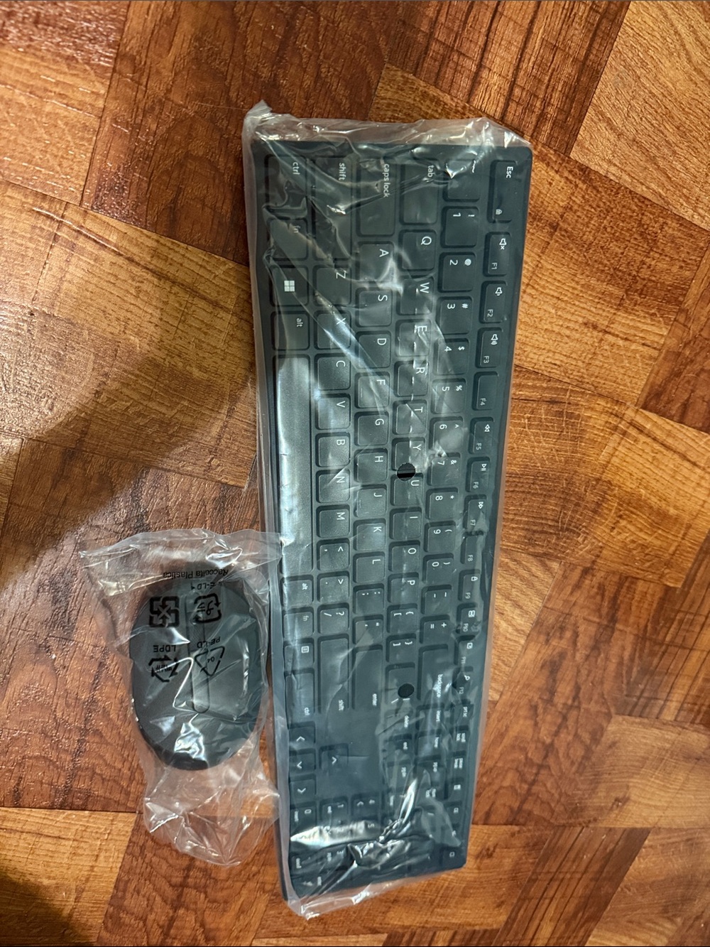 Dell Slim Black Wireless Keyboard with Matching Mouse